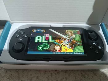 [NEUF] Console rétro portable – 64 Go – Écran IPS 4,5" HD