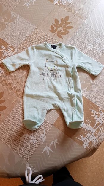 Pyjama bleu ciel kiabi 1 mois