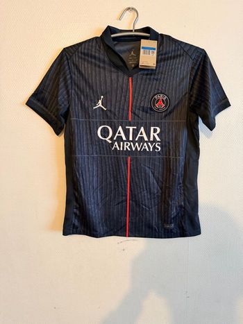Maillot PSG Jordan – NEUF – Taille M 