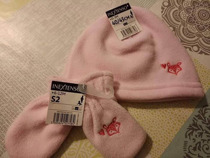 Ensemble bébé fille gants + bonnet Neuf