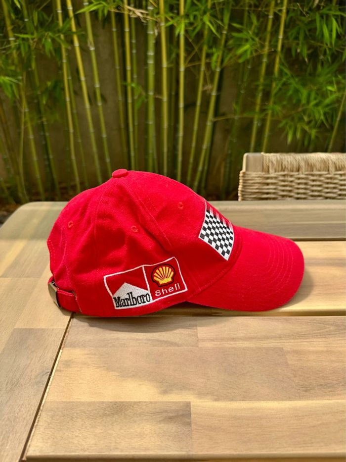 Casquette Ferrari x Marlboro - photo numéro 4