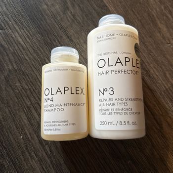 Olaplex Shampoing N.4 et avant shampoing N.3