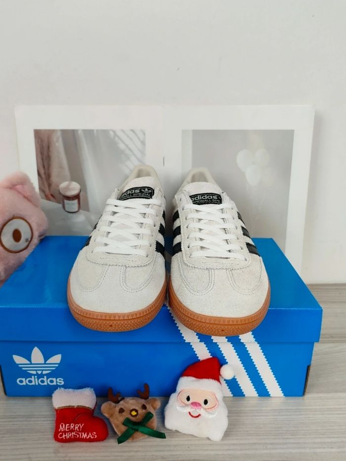 Nouveau Adidas Originais Handball Spezial Beige - Taille 40 - photo numéro 6