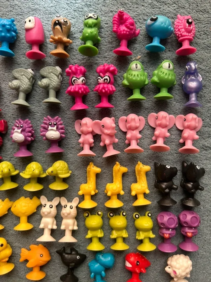 Lot de 68 stickeez Lidl football, animaux monstres ventouse dont 28 doubles - photo numéro 3
