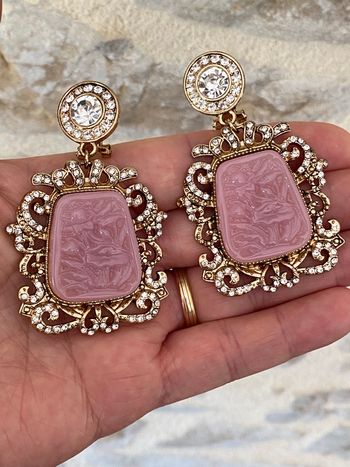 Boucles d’oreilles camée rose oversize rose tendance xxl 