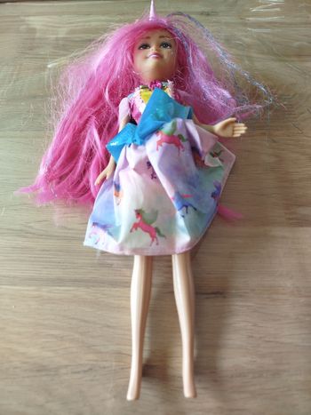 Poupée zuru licorne