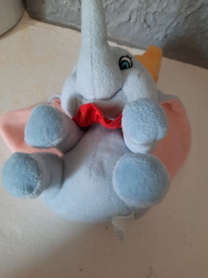 Petite peluche Dumbo - photo numéro 4