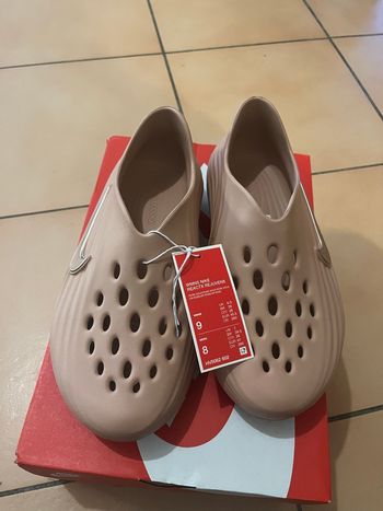 Nike REACTX REJUVEN8 pointure 40,5