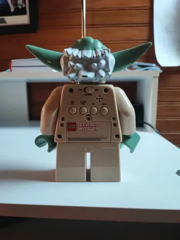 Réveil Lego yoda