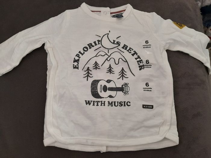 T shirt 6 mois neuf