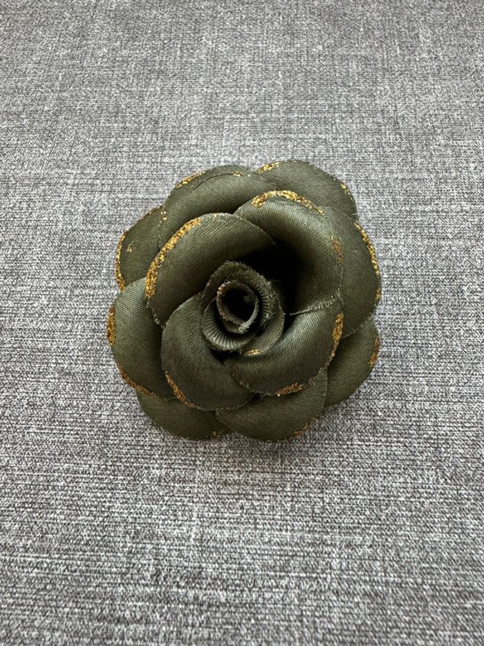 Broche