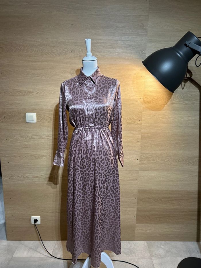 Robe urban threads S motifs léopard rose