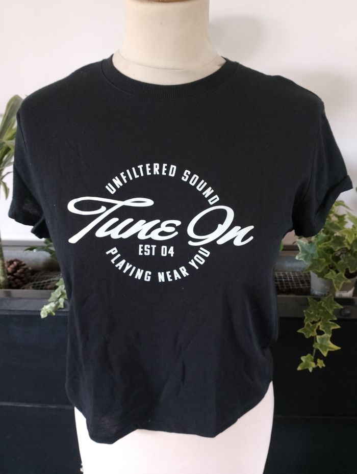 Tee shirt neuf H&M - photo numéro 2