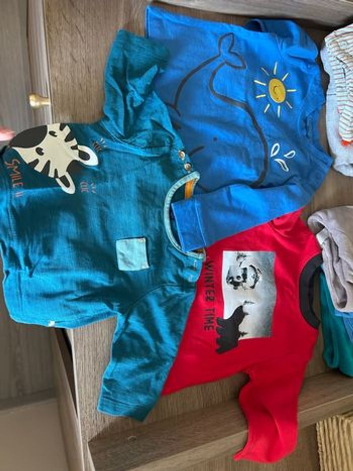 Lot vêtement bébé garçon 6 mois - photo numéro 2