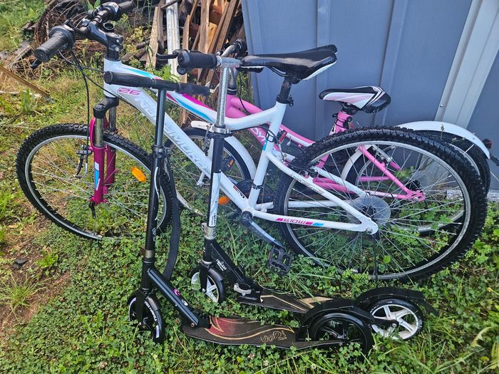 Lot 2 vélos et 2 trottinettes