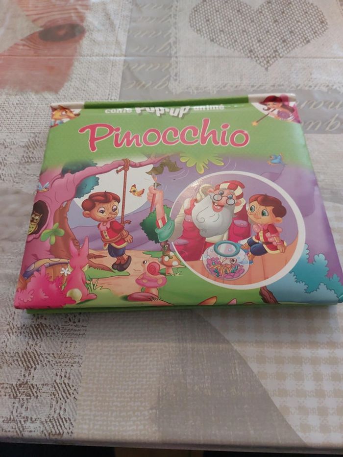 Conte pop up Pinocchio