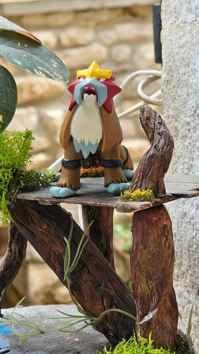 Super figurine Pokemon Nintendo Entei