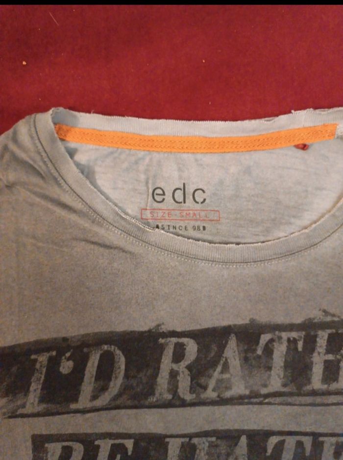 T-shirt femme EDC en taille S, porté 1 fois. - photo numéro 2