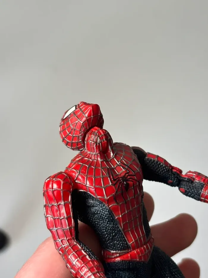 Toybiz 2003 Spiderman 2 Film Super Posable Tobey Maguire Punching Action figurine action figure - photo numéro 10
