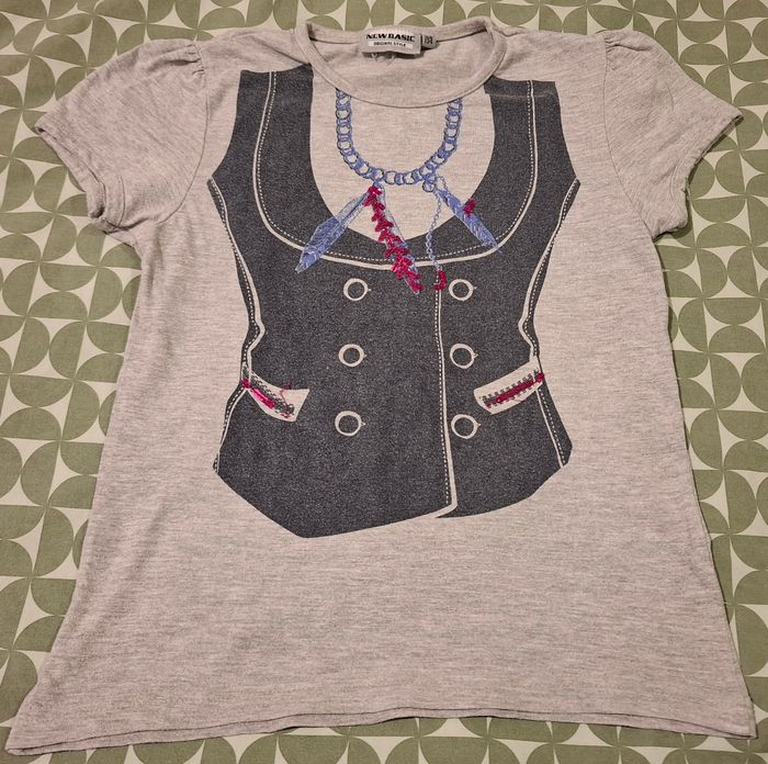T-shirt