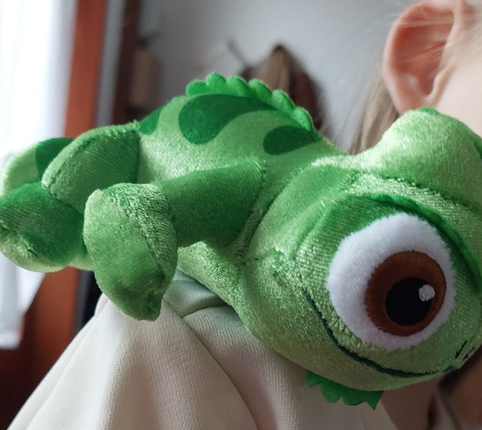 Peluche Pascal du disney Raiponce - photo numéro 4