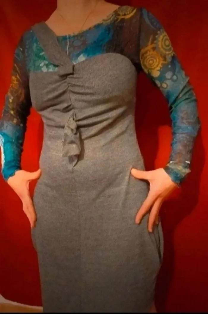 Robe mi-longue manches longues transparente taille 36 - photo numéro 5