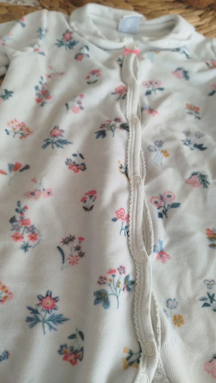 Pyjama 6 mois - photo numéro 2