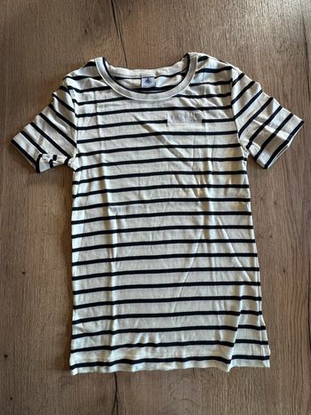 Tee shirt petit bateau taille 12 ans neuf avec étiquette