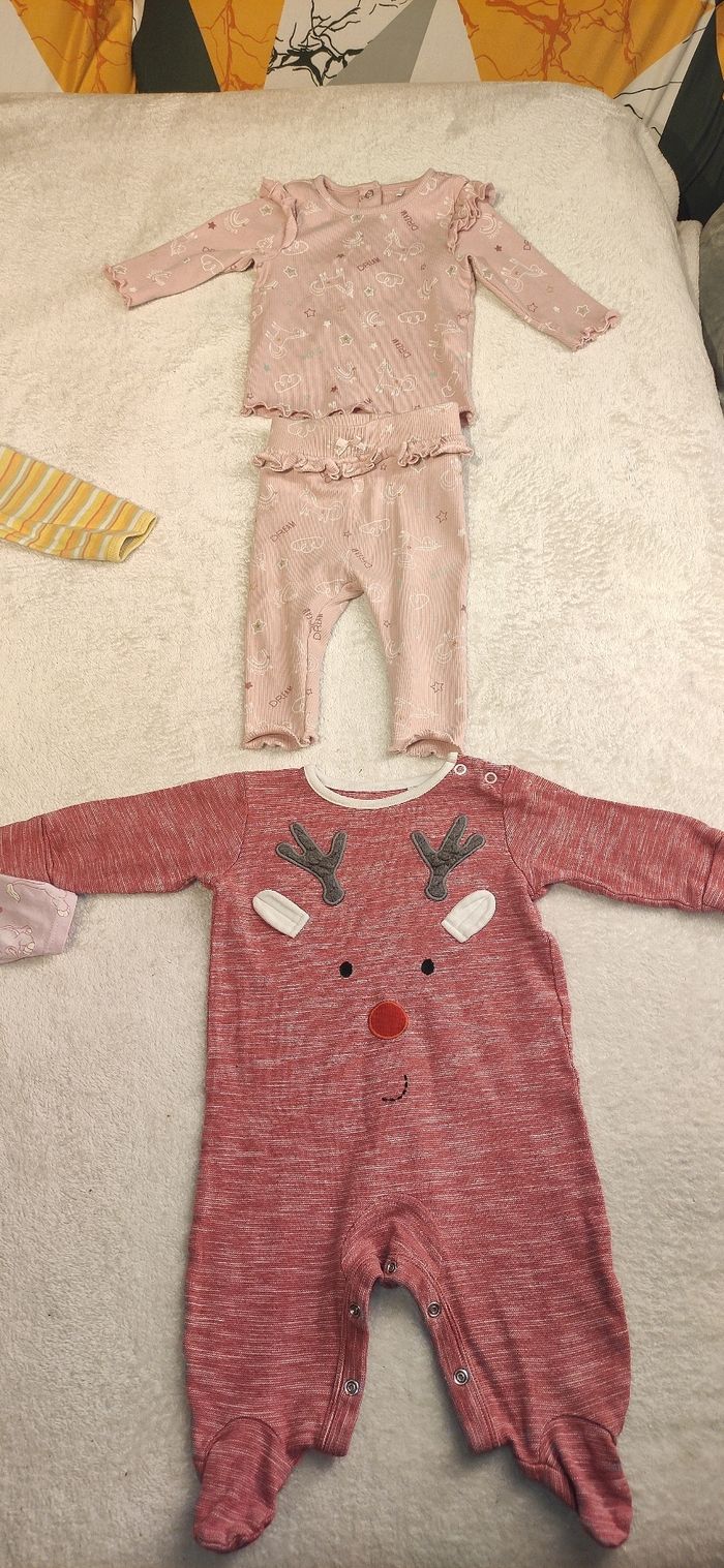 Lot vêtements 3-6 mois - photo numéro 3