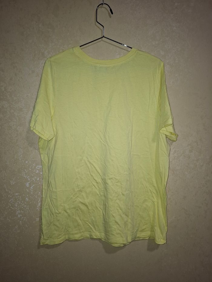 T-shirt jaune - photo numéro 2