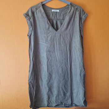 Robe Kaki