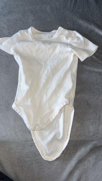 Body manches courtes 6 mois