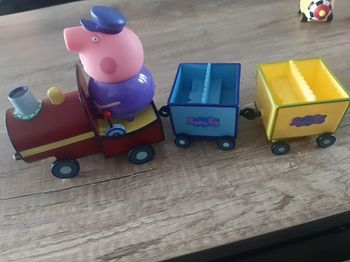 Train peppa pig