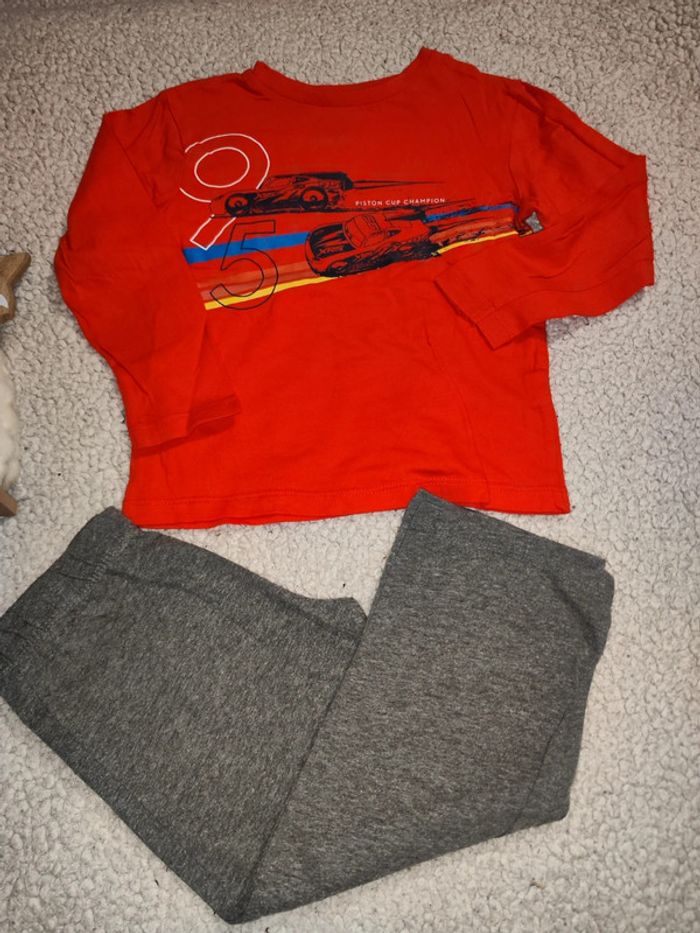 Pyjama cars taille 2 ans - photo numéro 2