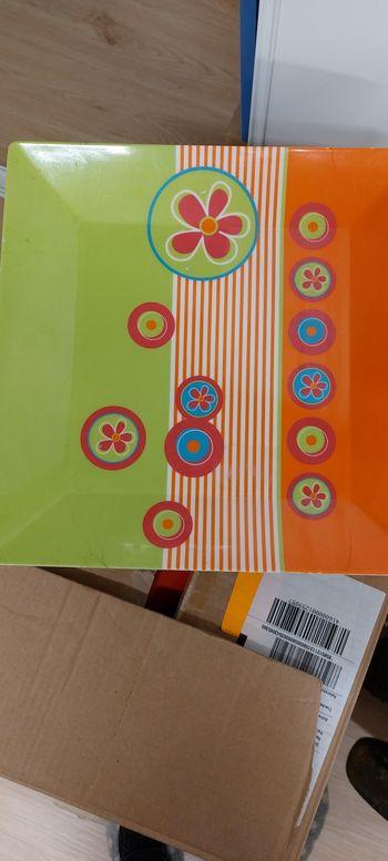 Plateau plastique coloré maison du monde