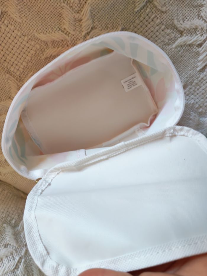Trousse vanity blanc motif feuilles neuf - photo numéro 6