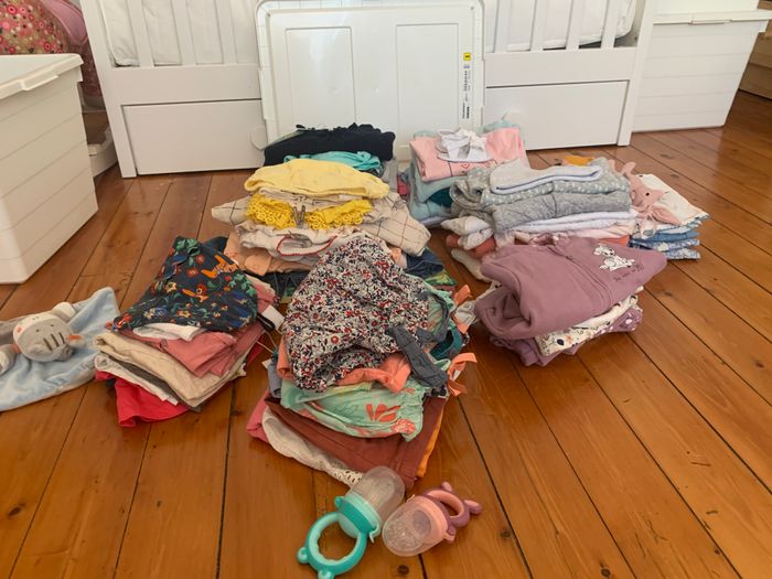 Lot bébé fille de 1 mois à 6 mois