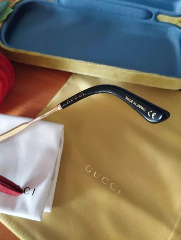 🌹Très Chic Monture Gucci Black & Gold 🌹 - photo numéro 10