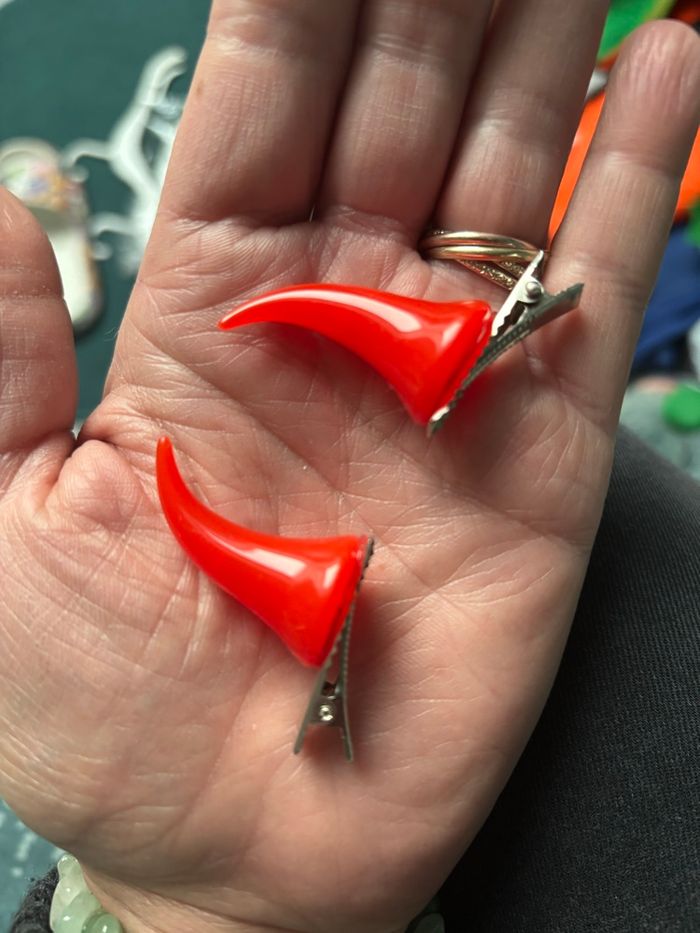 Pinces à cheveux cornes