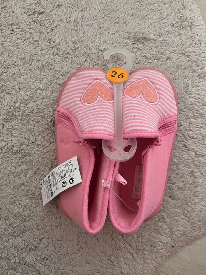 Chaussons fille 26/27 tex