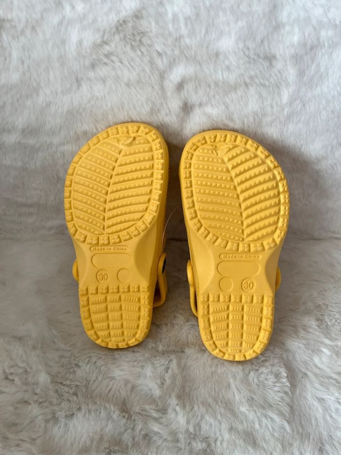 Sandales, sabots type crocs jaunes pointure 30 - photo numéro 5