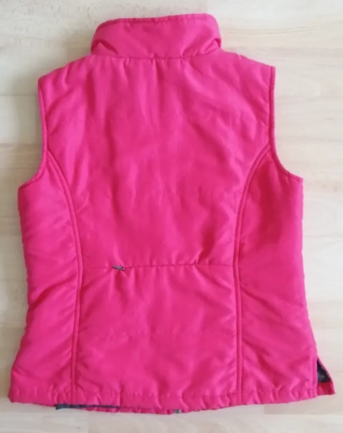 Veste sans manches rose 9/10 ans - photo numéro 2