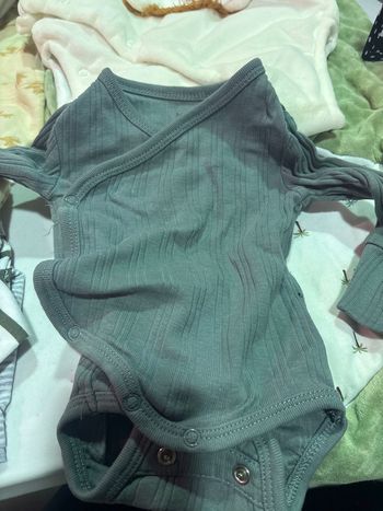 Body 1 mois manche longues