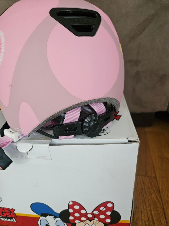 Casque velo enfant minie
51 -56 cm neuf avec étiquettes
Marque alpina - photo numéro 3
