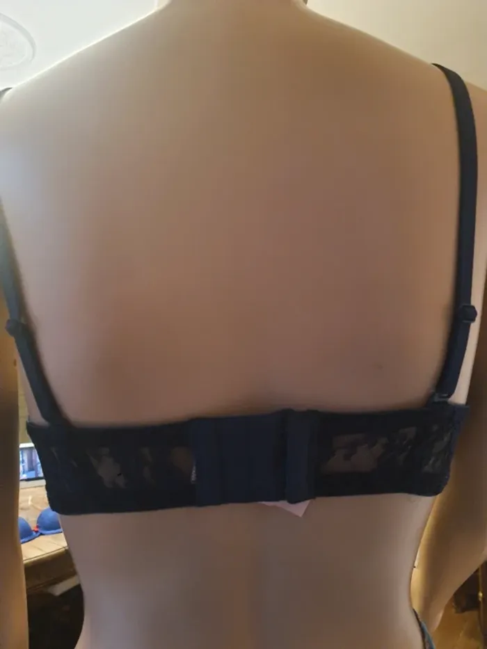 Soutiens-gorge bleu Hunkemöller 90B eu 75B - photo numéro 8
