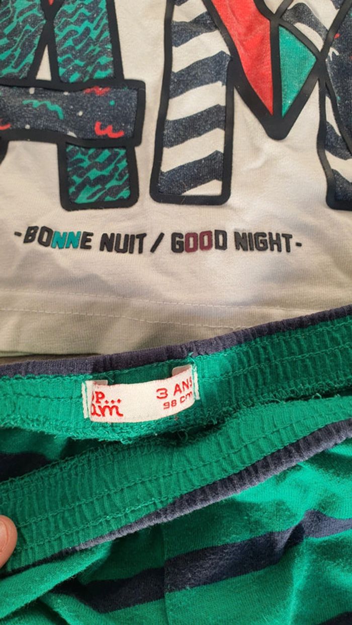 Pyjamas dpam 3 ans en très bon état - photo numéro 2