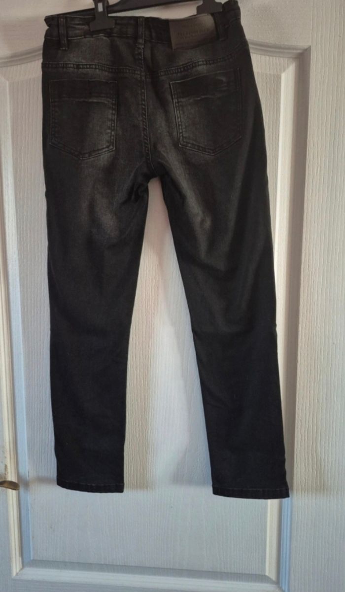 4 jeans garcon taille 12 ans - photo numéro 3