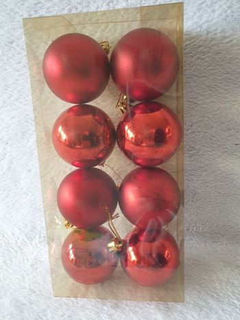 Boite de 8 boules de Noël rouges neuves