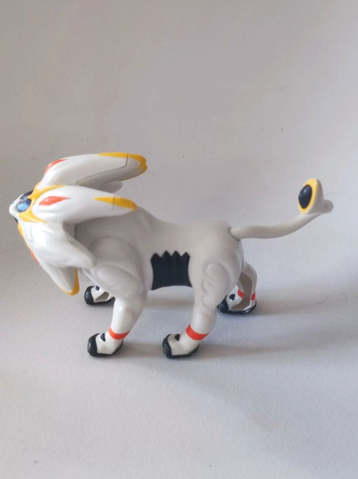 Figurine solgaleo Pokémon / McDo 2017 - photo numéro 3