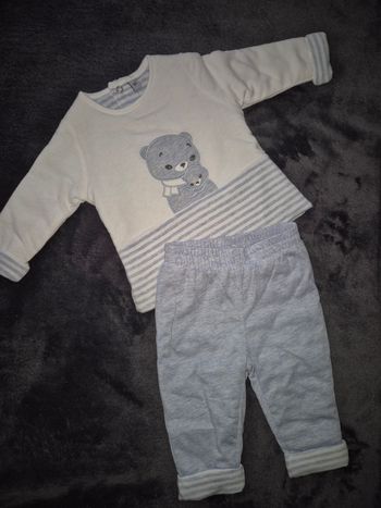 Ensemble blanc et bleu - 6 mois - Neuf sans étiquettes